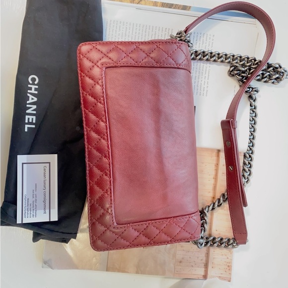 Chanel Medium Le Boy Burgundy - Picture 3 of 8